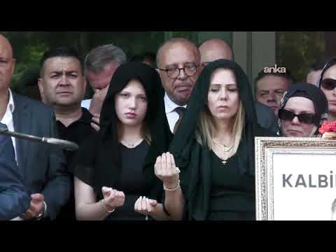 Ferdi Zeyrek vefatının birinci yılında Manisa Büyükşehir Belediyesi'nde düzenlenen törenle anılıyor