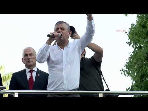 Özgür Özel, Mersin Büyükşehir Belediyesi önünde düzenlenen halk buluşmasında konuşuyor #Canlı