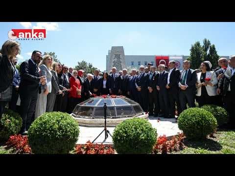 TBMM'de 15 Temmuz şehitleri anısına karanfil bırakma töreni düzenleniyor #Canlı