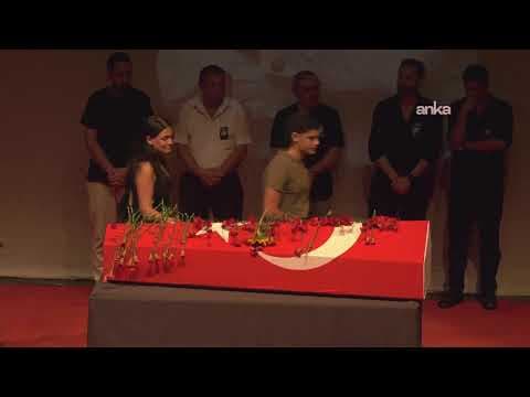 Oyuncu Serhat Kılıç için Harbiye Muhsin Ertuğrul Sahnesi'nde tören düzenleniyor #Canlı