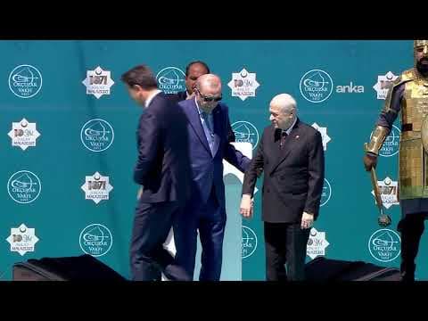 Cumhurbaşkanı Erdoğan, 955. Yıl Anadolu'nun Fethi Malazgirt 1071 Anma Programı'nda konuşuyor #Canlı