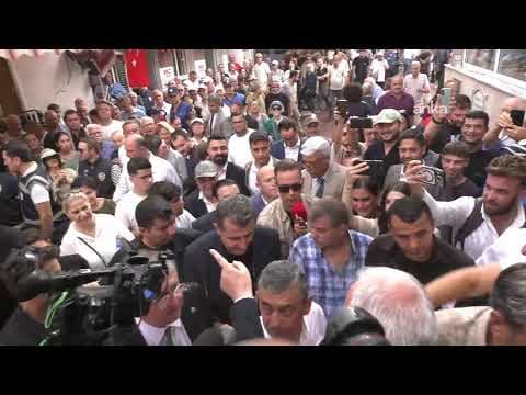 YENİ Parti Genel Başkanı Özgür Özel, Karamürsel Meydanı'nda esnafı ziyaret ediyor #Canlı