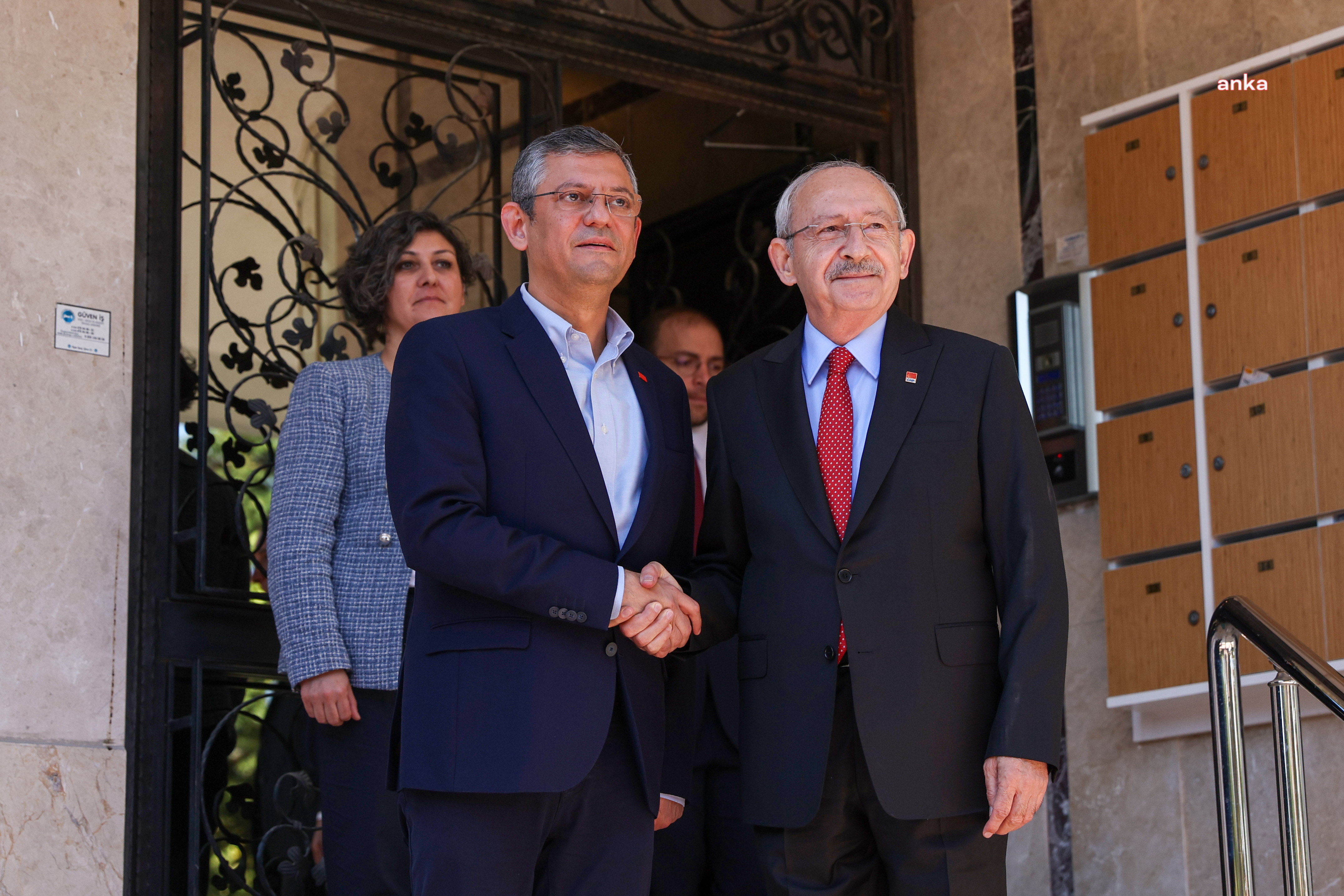 ÖZGÜR ÖZEL, KEMAL KILIÇDAROĞLU İLE GÖRÜŞECEK