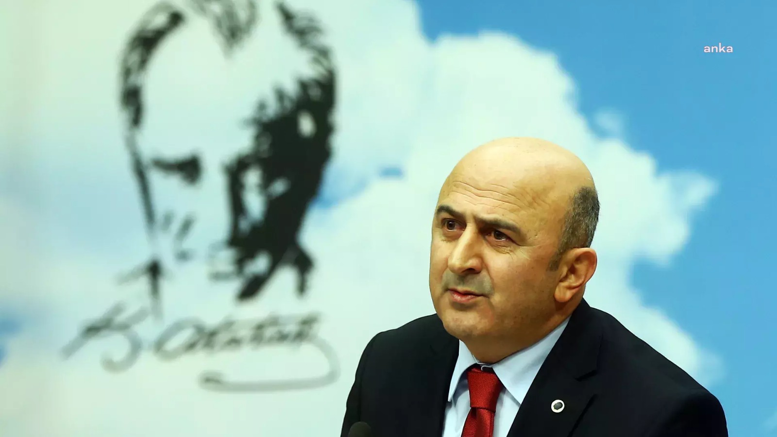 Avukat Ömer Faruk Eminağaoğlu, CHP PM'nin olağan kurultay kararının iptali için açtığı davadan feragat etti