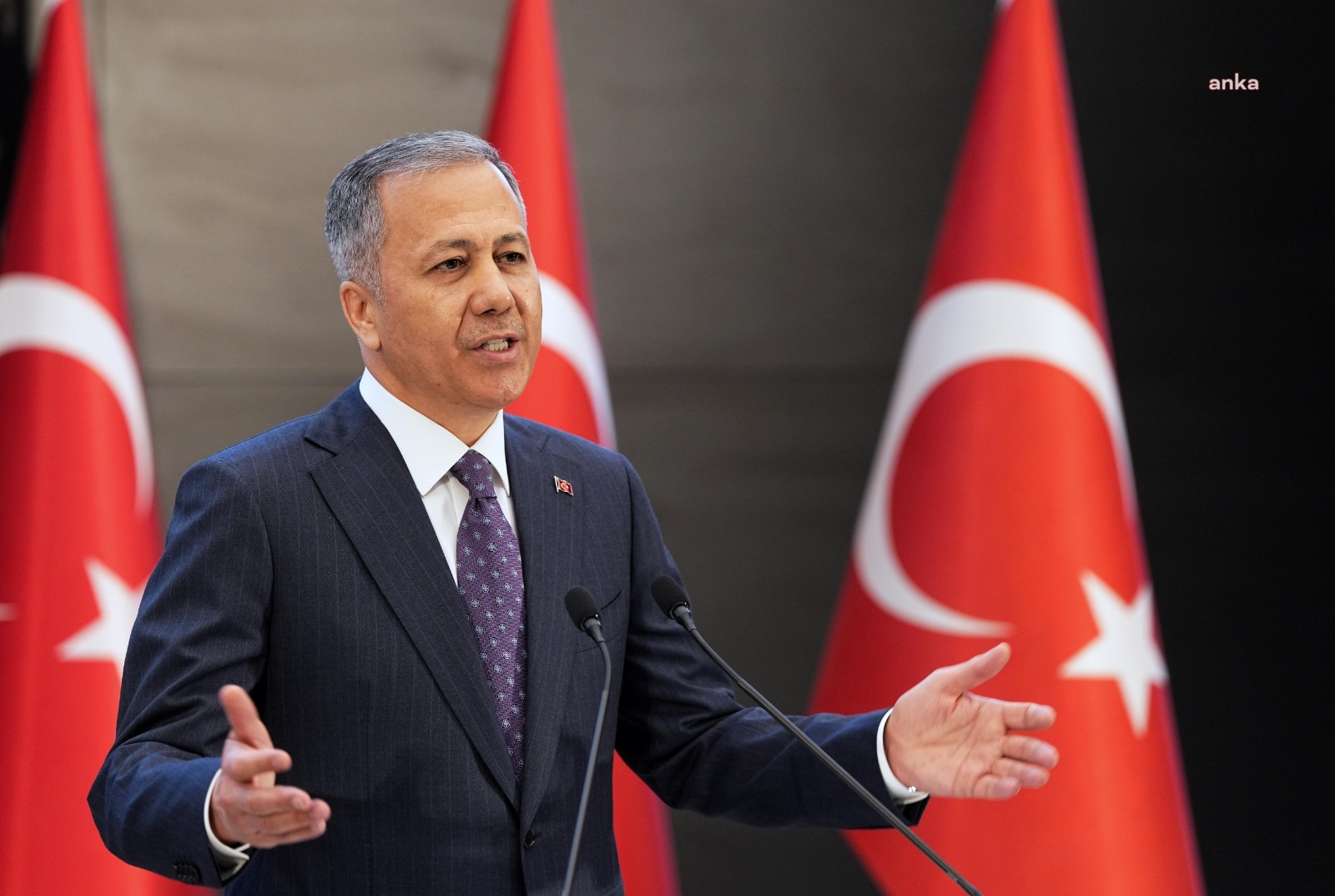 İçişleri Bakanı Ali Yerlikaya: FETÖ'ye yönelik “KISKAÇ-27” operasyonlarında 39 şüpheli yakalandı