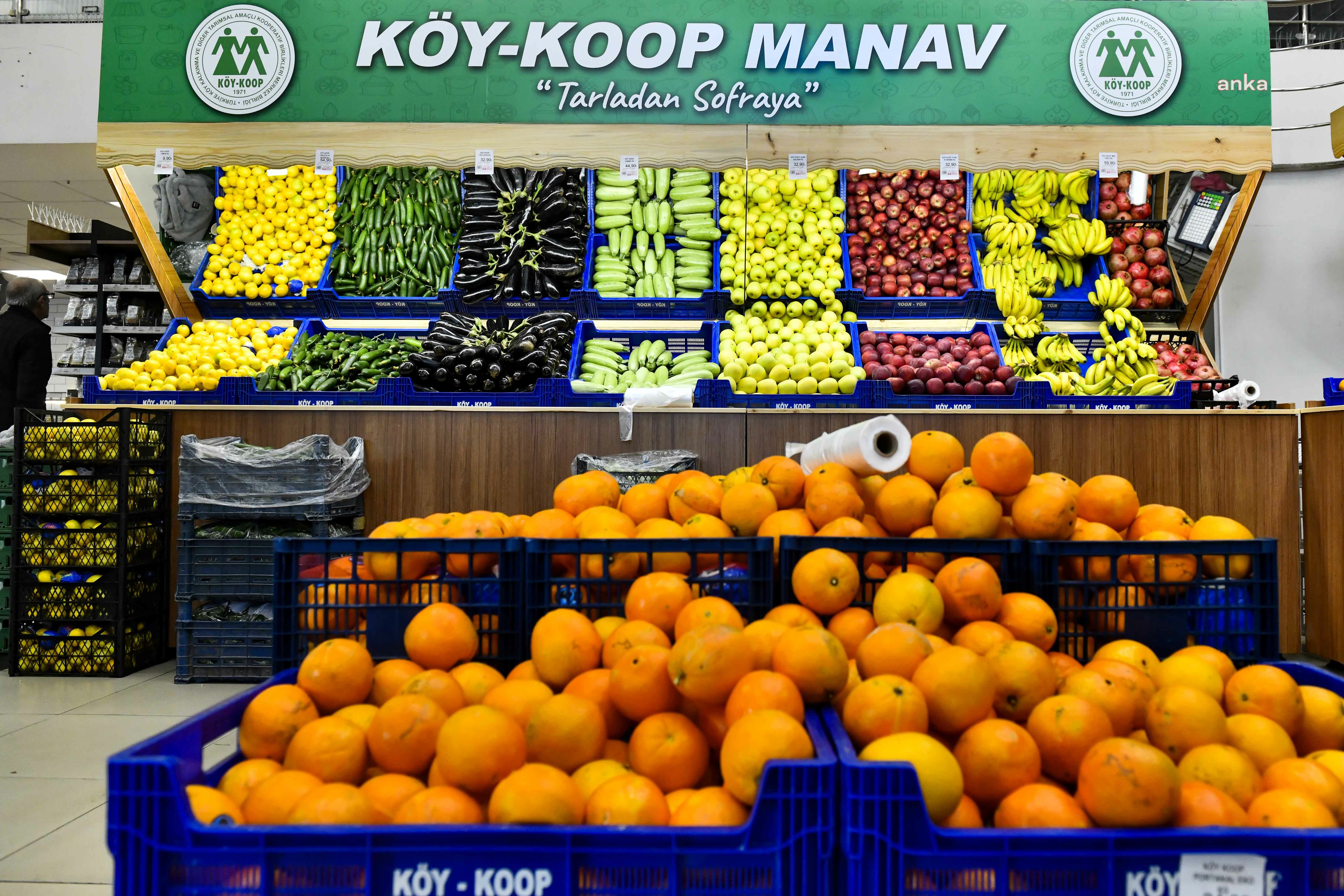 Ankara Büyükşehir Belediyesi'nden hem üreticinin hem tüketicinin yüzünü güldürecek uygulama: Başkent Market'te “Tarladan Sofraya” reyonu açıldı
