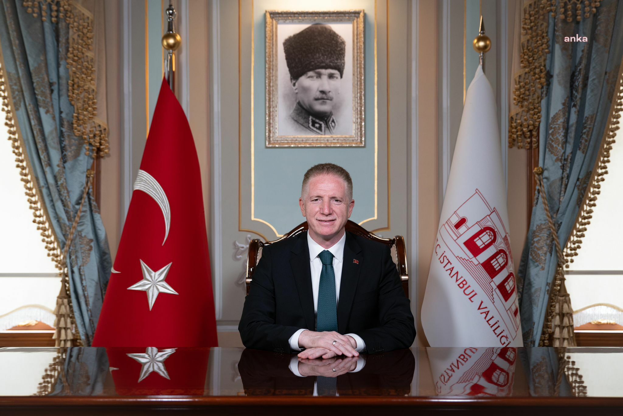 İstanbul Valisi Gül: Taksim'e çıkma çağrıları, açıkça güvenlik güçleriyle çatışma ortamı oluşturmayı amaçlayan provokatif girişimlerdir