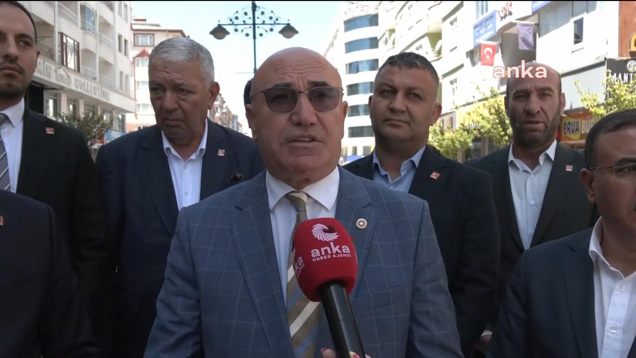 CHP’nin “Millet İradesine Sahip Çıkıyor” mitingi… Mahmut Tanal: "Ekrem Bey'in cezaevinde olması nedeniyle sosyal medyanın iletişime erişimi engellenmesi anayasal bir suçtur"