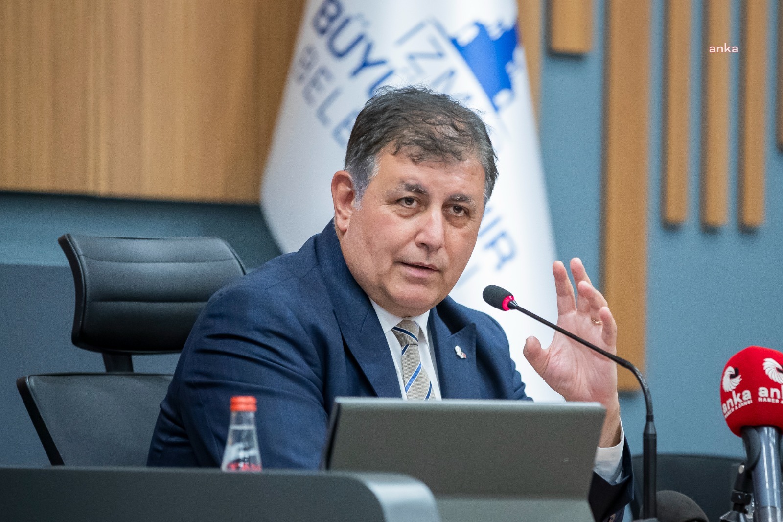 İzmir Büyükşehir Belediye Başkanı Cemil Tugay: "Sendika uzlaşmaz tutumundan vazgeçmeli, bu grev bitmeli"