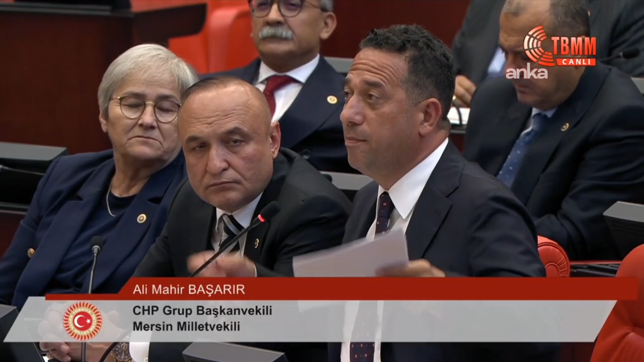 Özgür Özel'in dokunulmazlık dosyası TBMM'ye sunuldu... CHP'li Başarır: Herkes bilsin ki, o karanlık sokaklardan siyasetçiler halkın desteği ile çıkmıştır