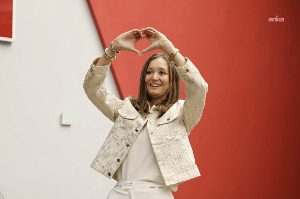 Şehzadeler Belediye Başkanı Gülşah Durbay entübe edilerek solunum cihazına bağlandı