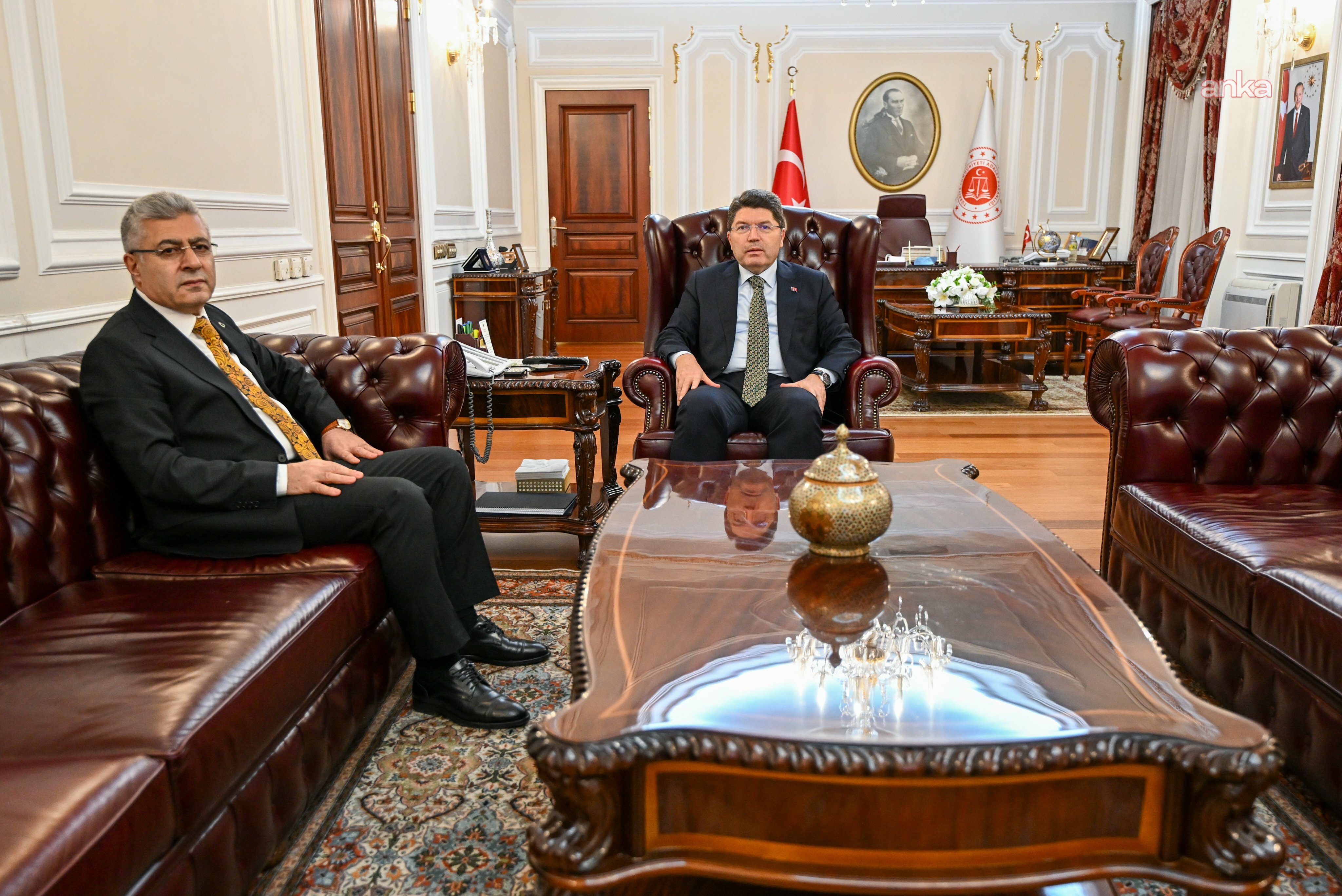 Bakan Tunç, Yargıtay Cumhuriyet Başsavcısı Şentürk'le bir araya  geldi