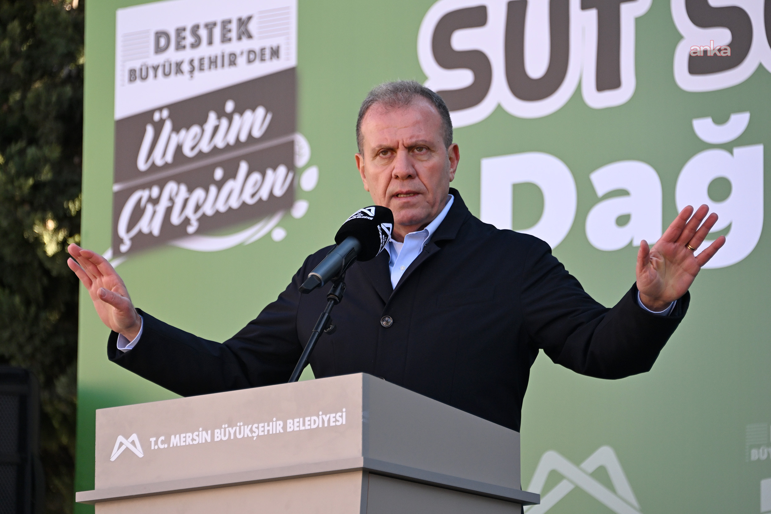 Mersin Büyükşehir Belediye Başkanı Seçer: Bu insanlar 28 bin lirayla nasıl çocuklarının rızkını götürecek?