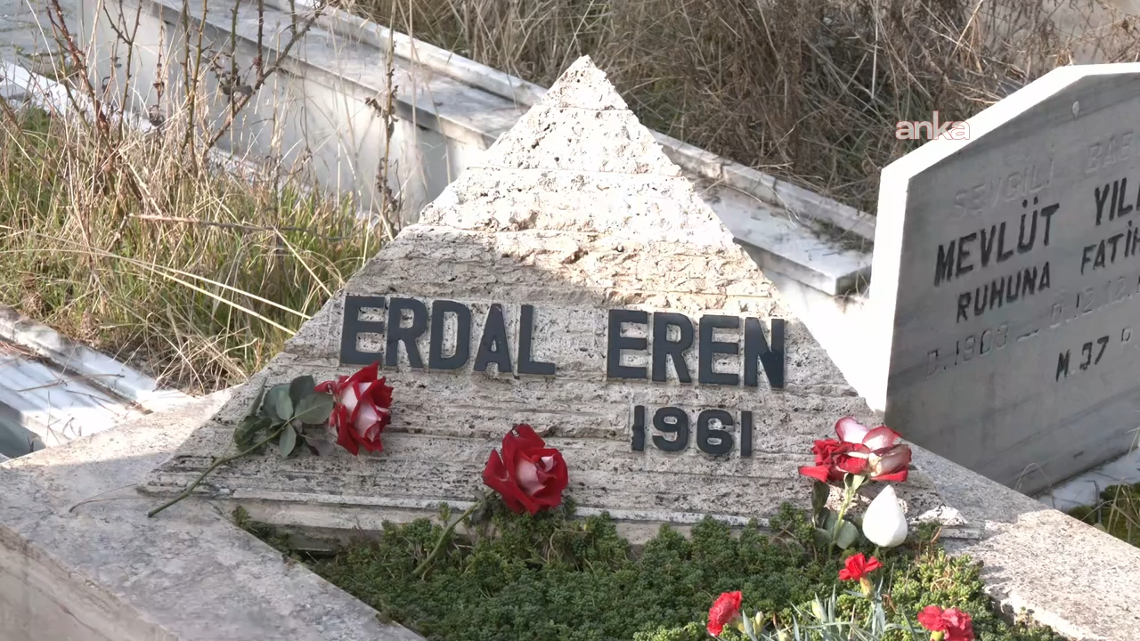Erdal Eren, idam edilişinin 45’inci yılında Karşıyaka Mezarlığı’nda anıldı