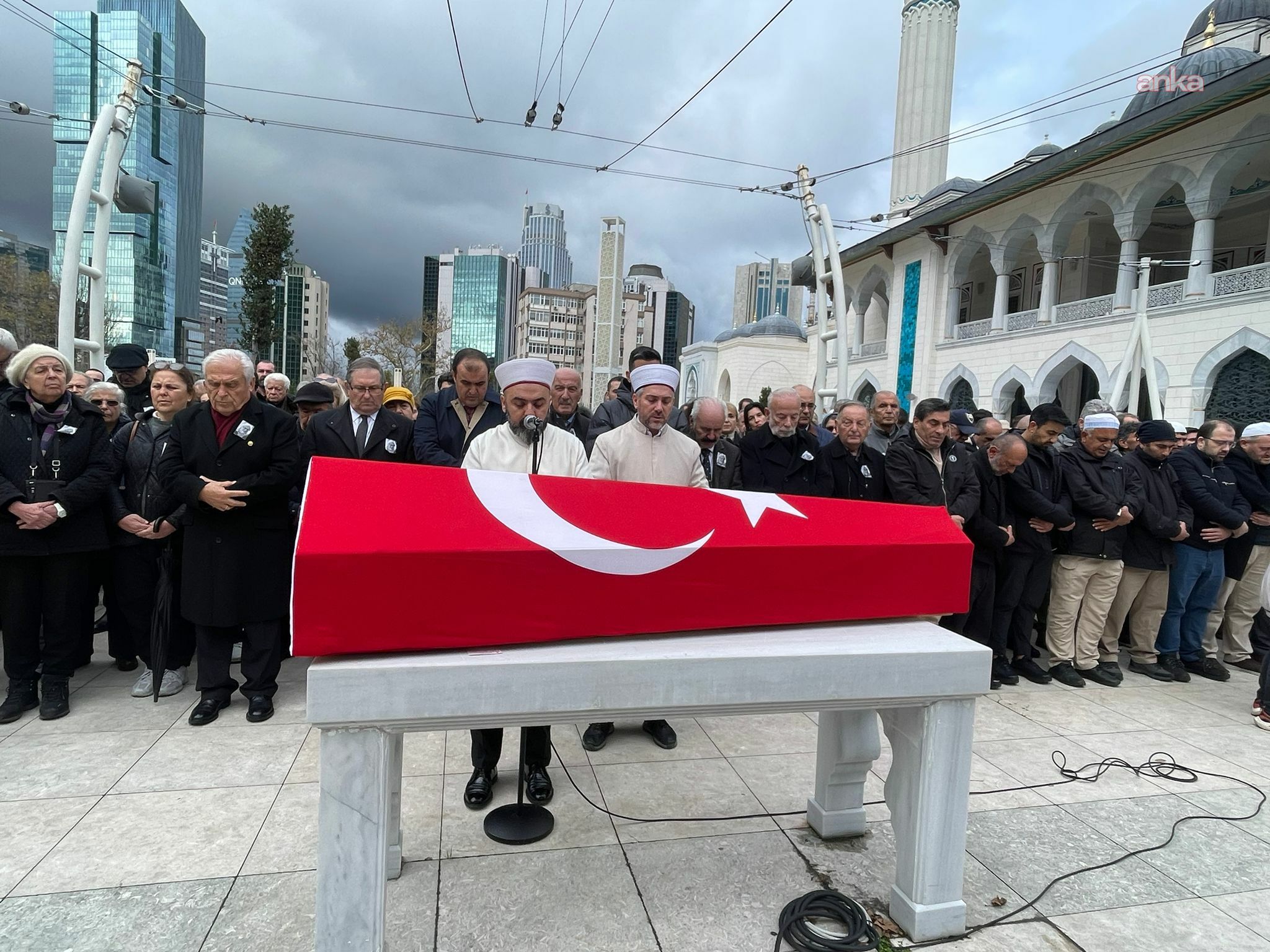 "Hocaların Hocası" Nermin Abadan Unat son yolculuğuna uğurlandı