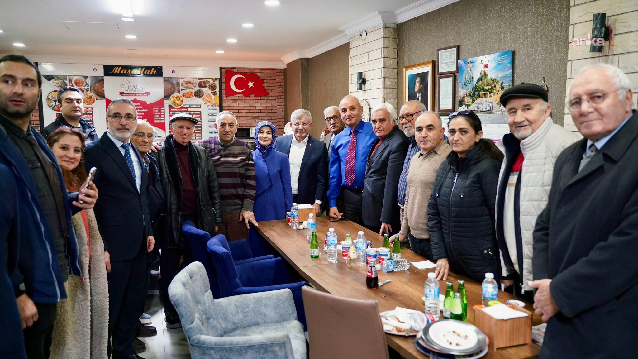 Davutoğlu ilk iftarını emeklilerle yaptı