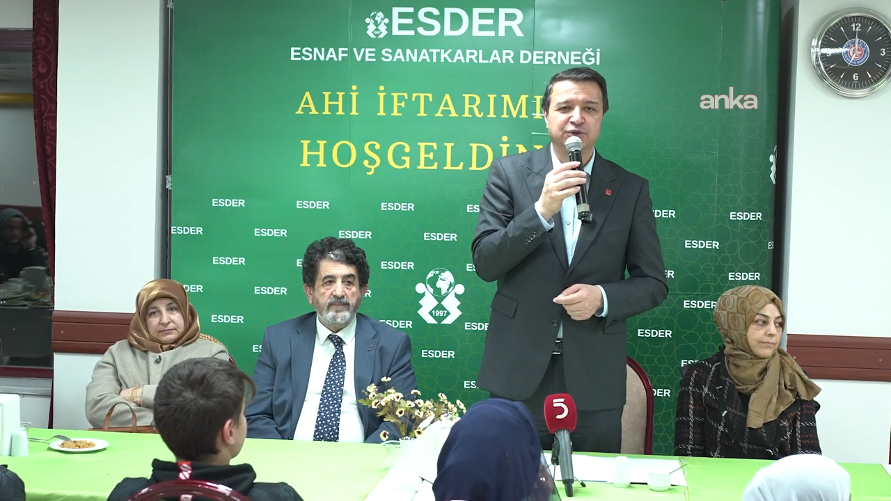 Saadet Partisi Genel Başkanı Arıkan, Ramazan ayının ilk iftarında yetimlerle buluştu