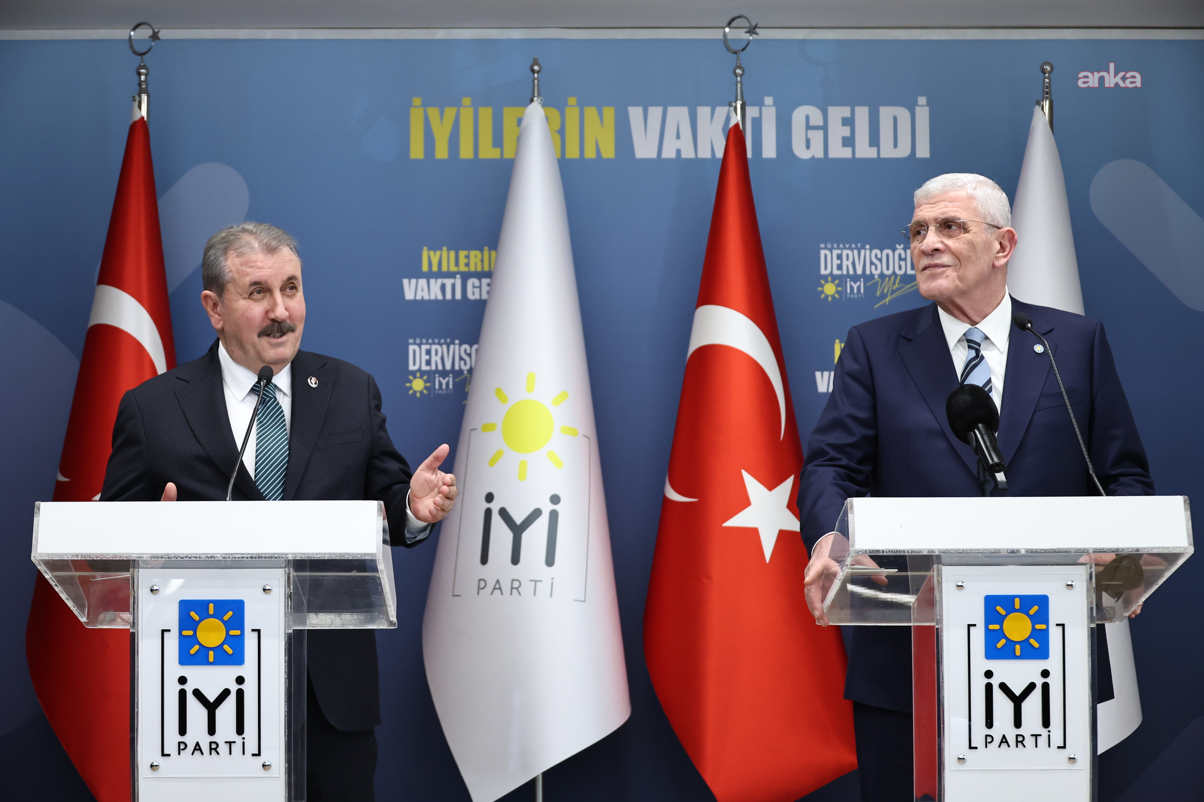 Mustafa Destici, Müsavat Dervişoğlu'nu ziyaret etti