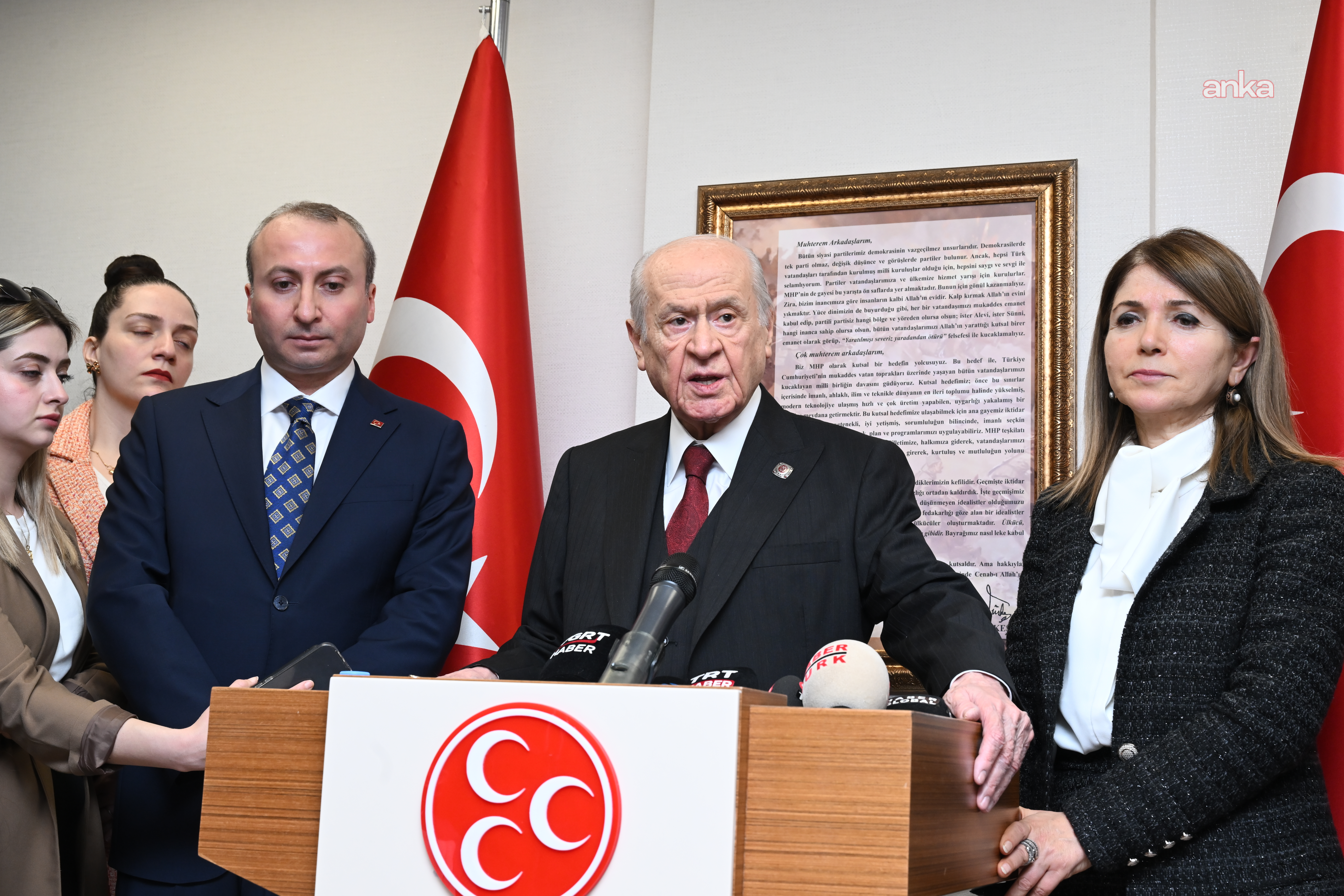 Devlet Bahçeli: İzzet Ulvi Yönter, akademik çalışmalarına ağırlık vermek için müsaade istemişlerdir