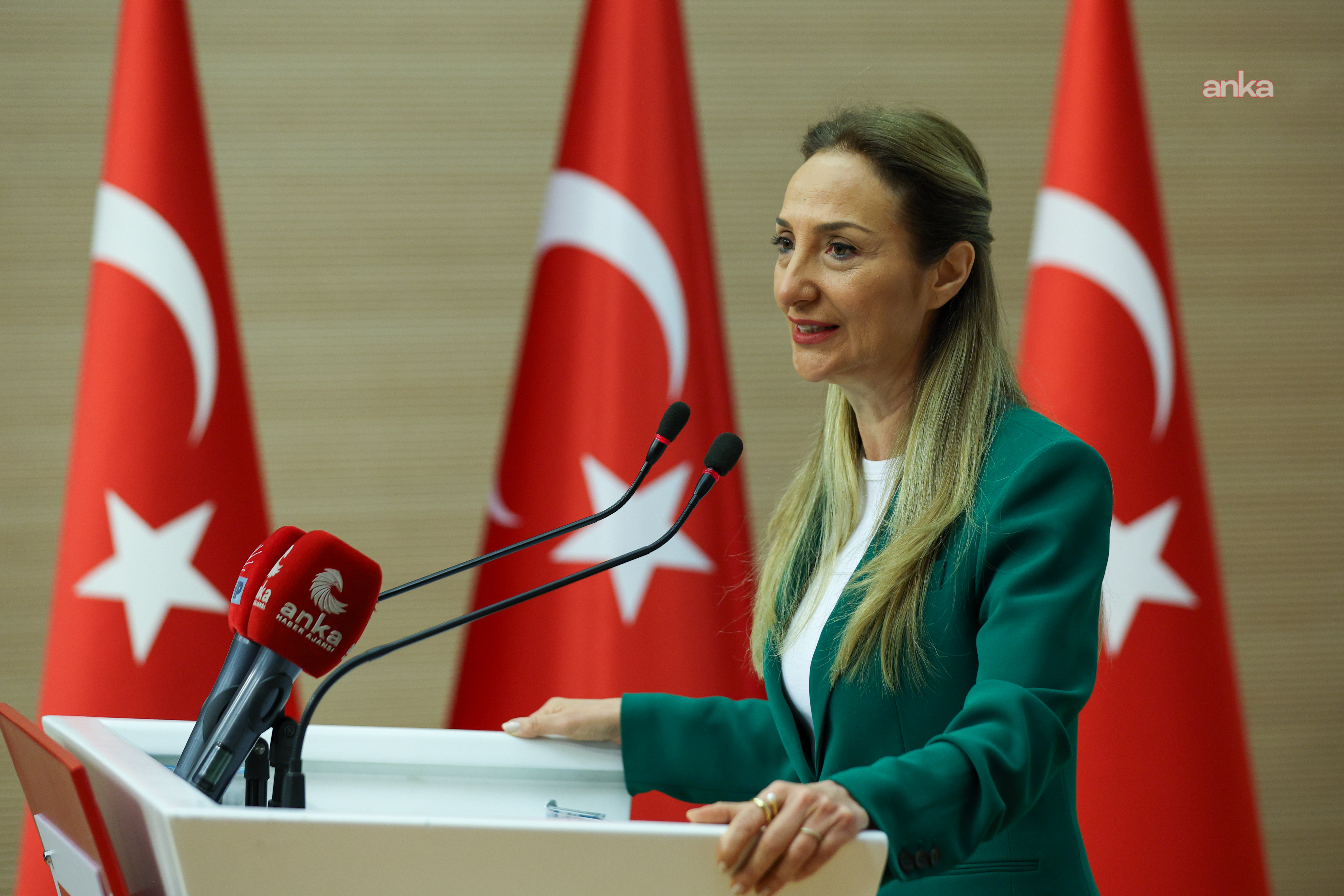 Aylin Nazlıaka: Yüzde 90 altı engelli yurttaşlarımızın ÖTV muafiyetli araç alım işlemleri derhal yeniden başlatılmalıdır