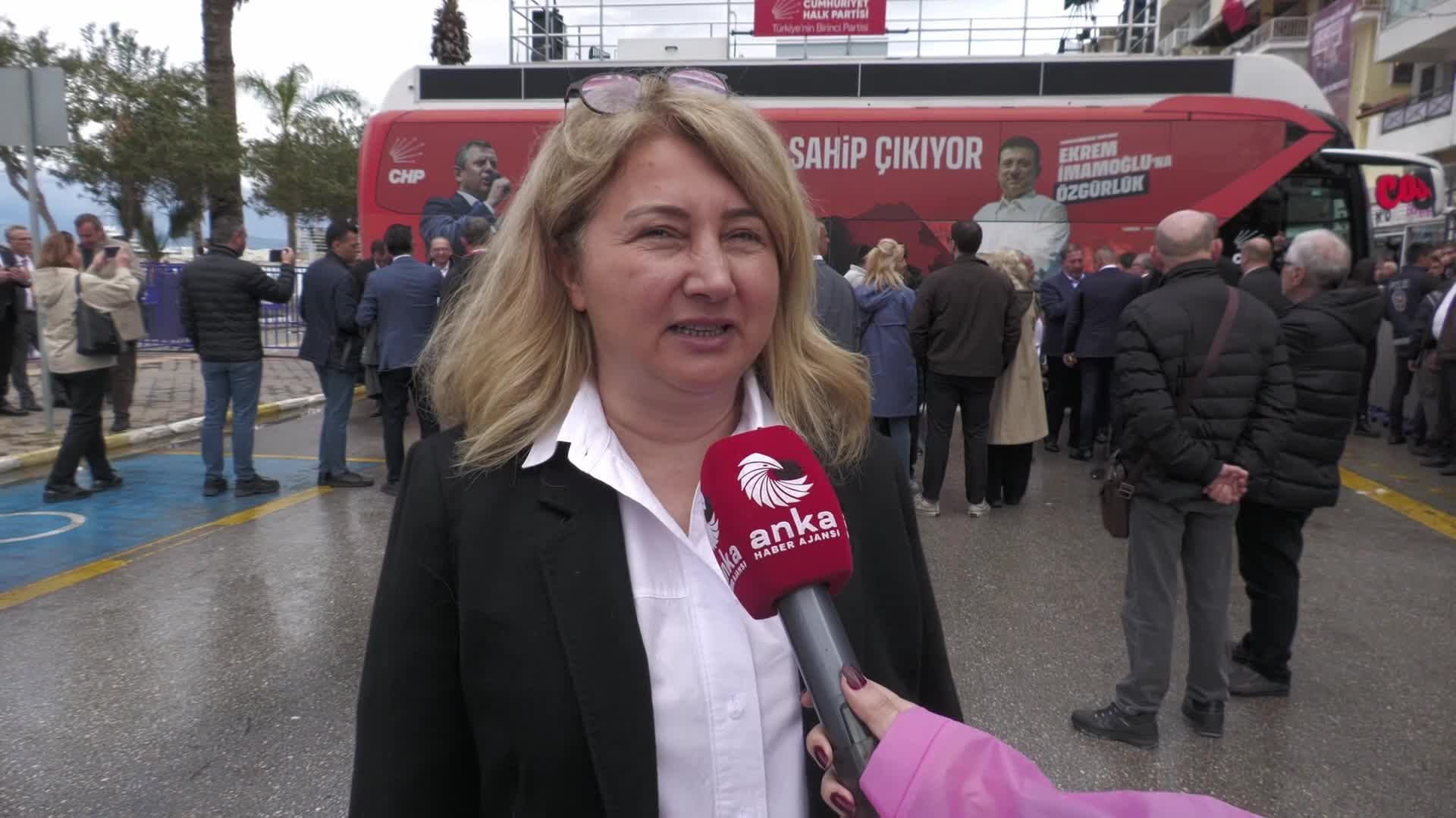 Tutuklu Kuşadası Belediye Başkanı Ömer Günel’in eşi Duygu Günel: Ömer hizmet etmekten başka bir şey yapmadı