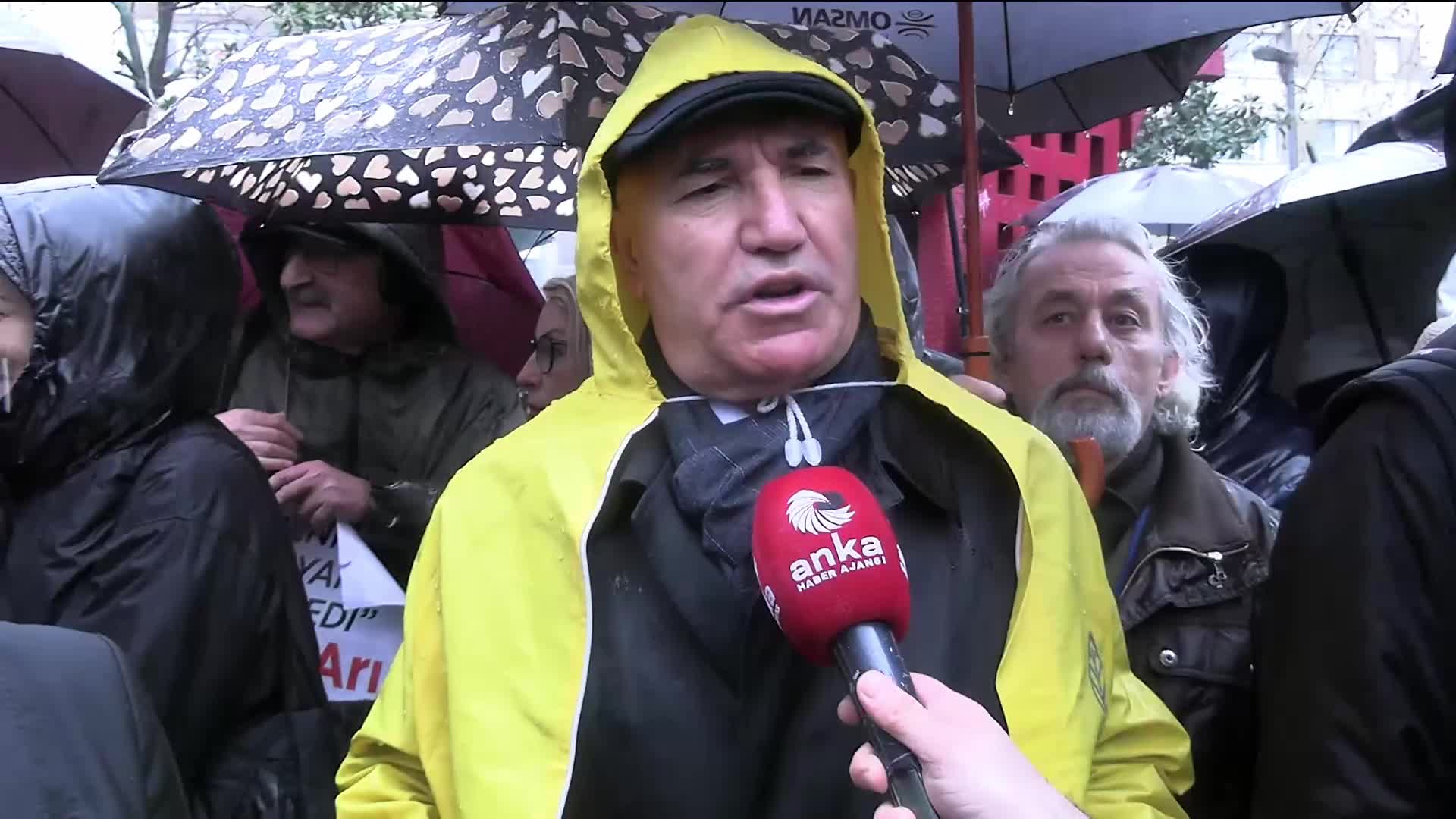 CHP'liler, gazetecilere destek verdi: Sonuna kadar halkın haber alma hakkının yanında olacağız