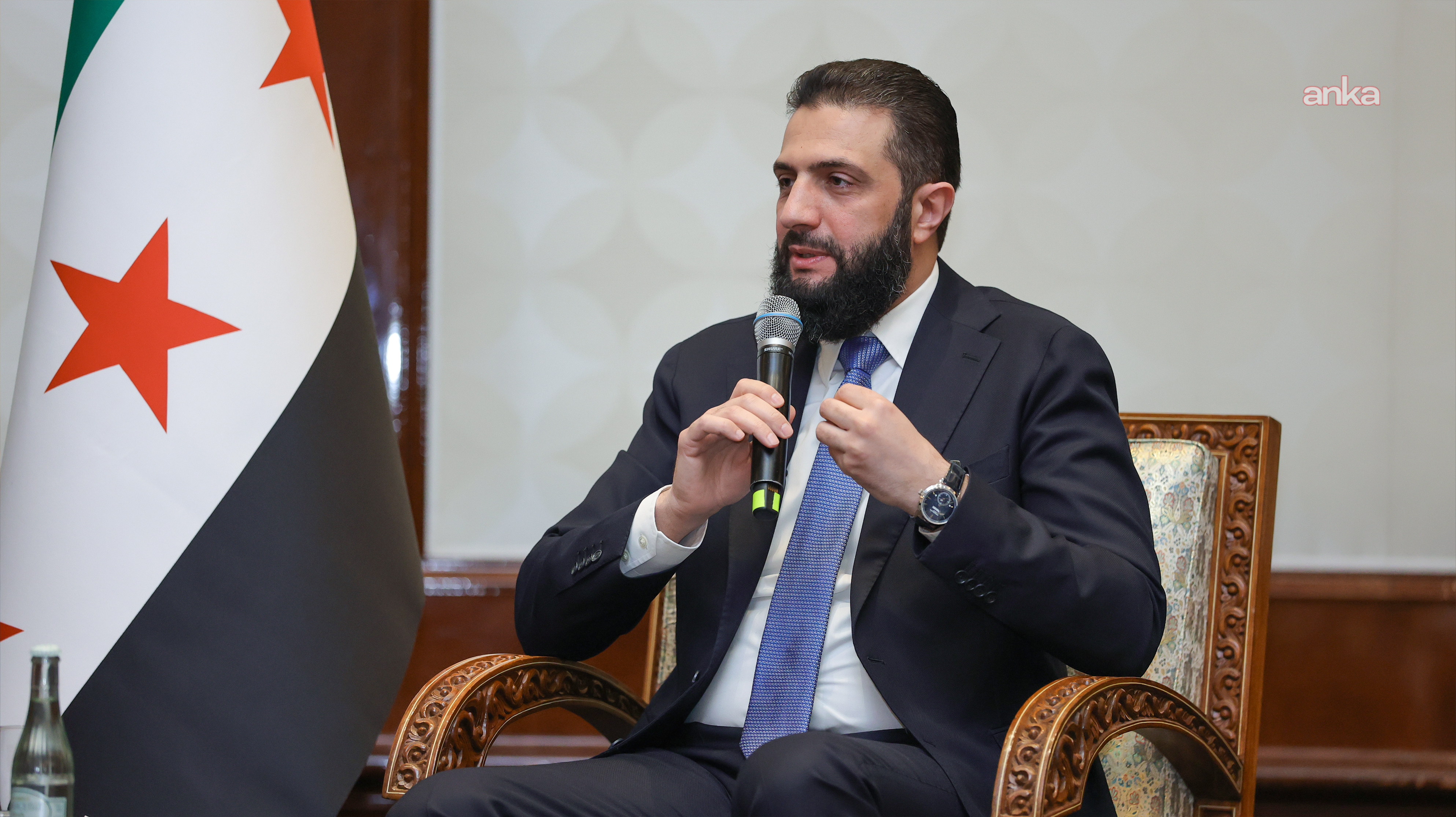 Suriye Cumhurbaşkanı Şara, Berlin'de Suriyeli topluluk temsilcileriyle görüştü: Ülkenin yurt dışında tanıtımı ele alındı