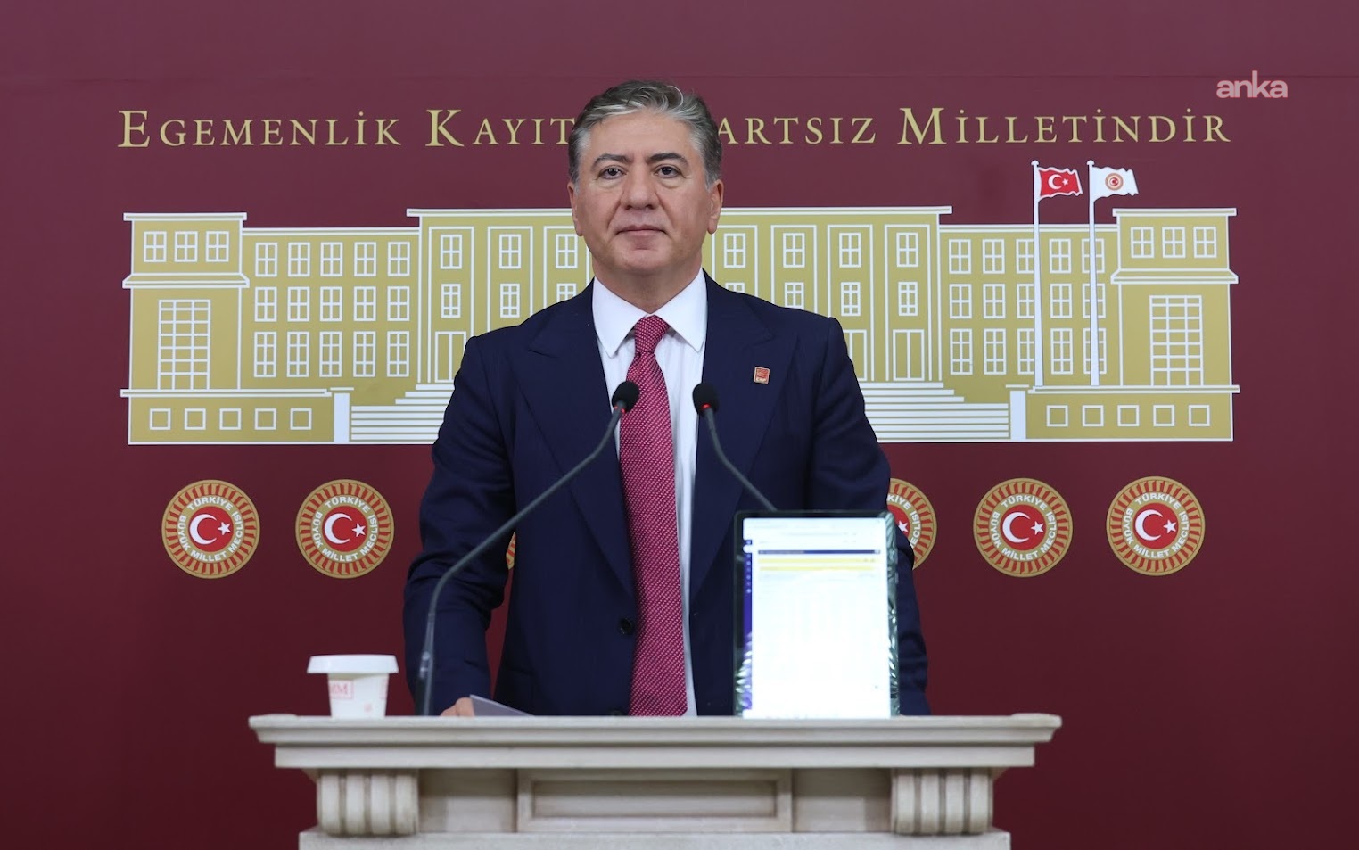 Murat Emir: Tek bir yol arkadaşımızı bile bu zorbalığa teslim etmeyecek, geride bırakmayacağız