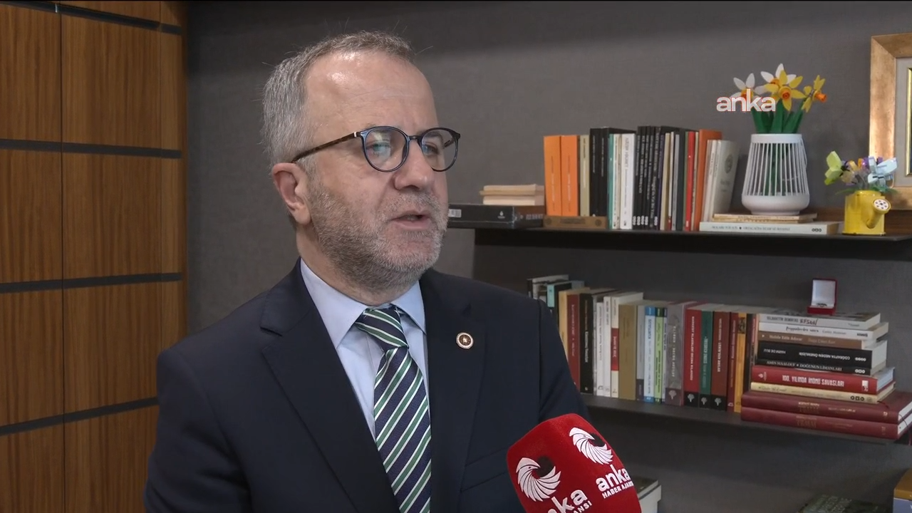 Okan Konuralp'ten sosyal medyanın 15 yaş altına yasaklanmasını da içeren kanun teklifine tepki: Dijital fişlemedir