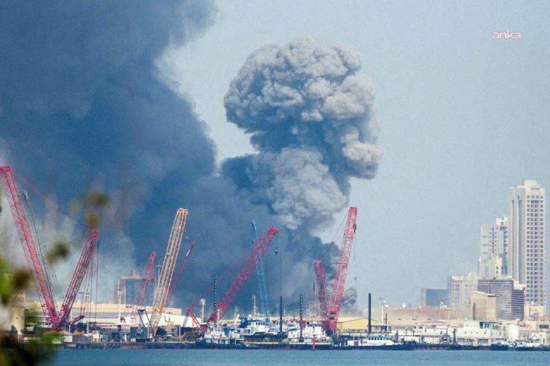 İran: Güneydeki Mahşehr petrokimya kompleksi saldırıya uğradı