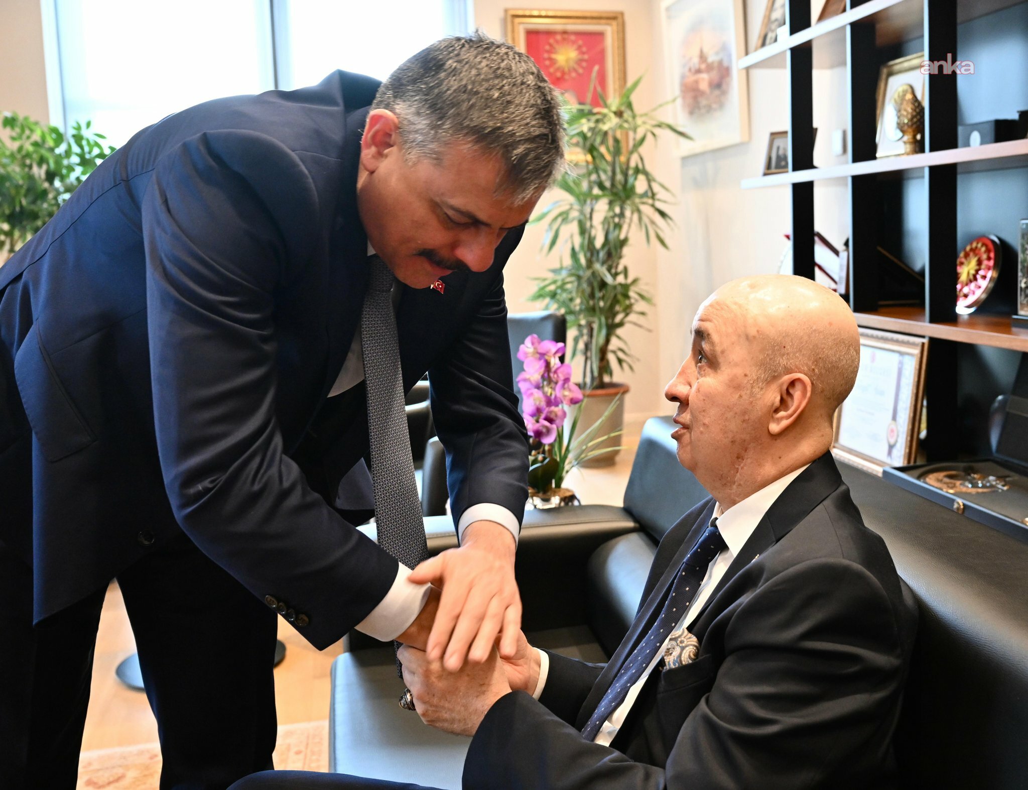 İçişleri Bakanı Çiftçi, 15 Temmuz Gazisi Turgut Aslan'ı ziyaret etti