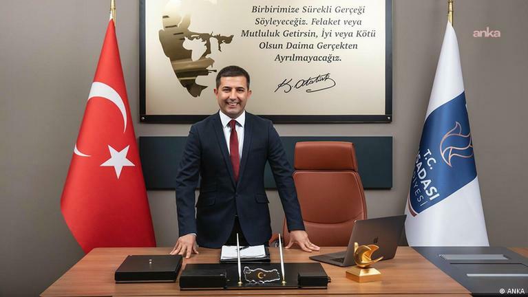 Tutuklu Kuşadası Belediye Başkanı Ömer Günel: Dünyada barış ve istikrar arıyoruz ama ülke içinde istikrarsızlık için elimizden geleni yapıyoruz