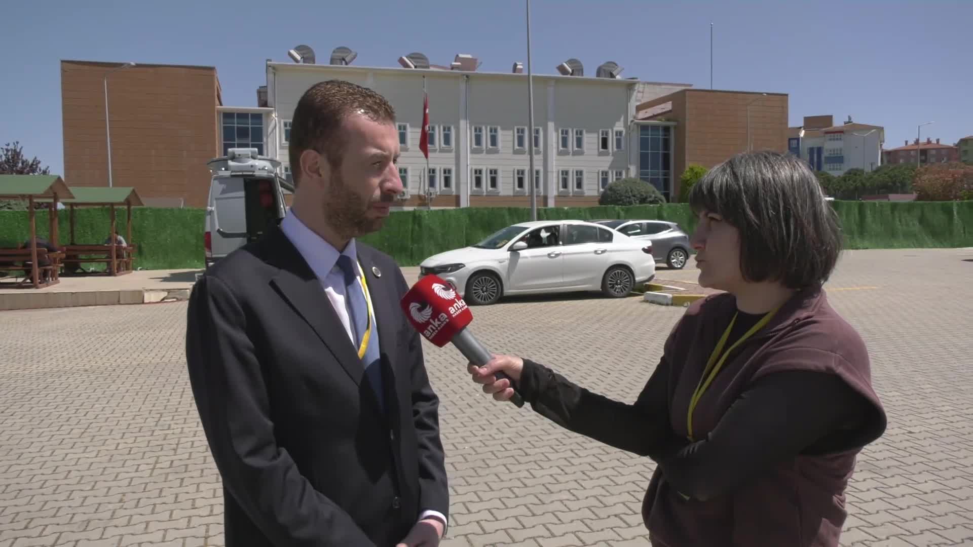 Aziz İhsan Aktaş suç örgütü davası

Tahliye edilen Ceyhan Belediye Başkanı Aydar: Mahkemeler dedikodular üzerinden yürümez