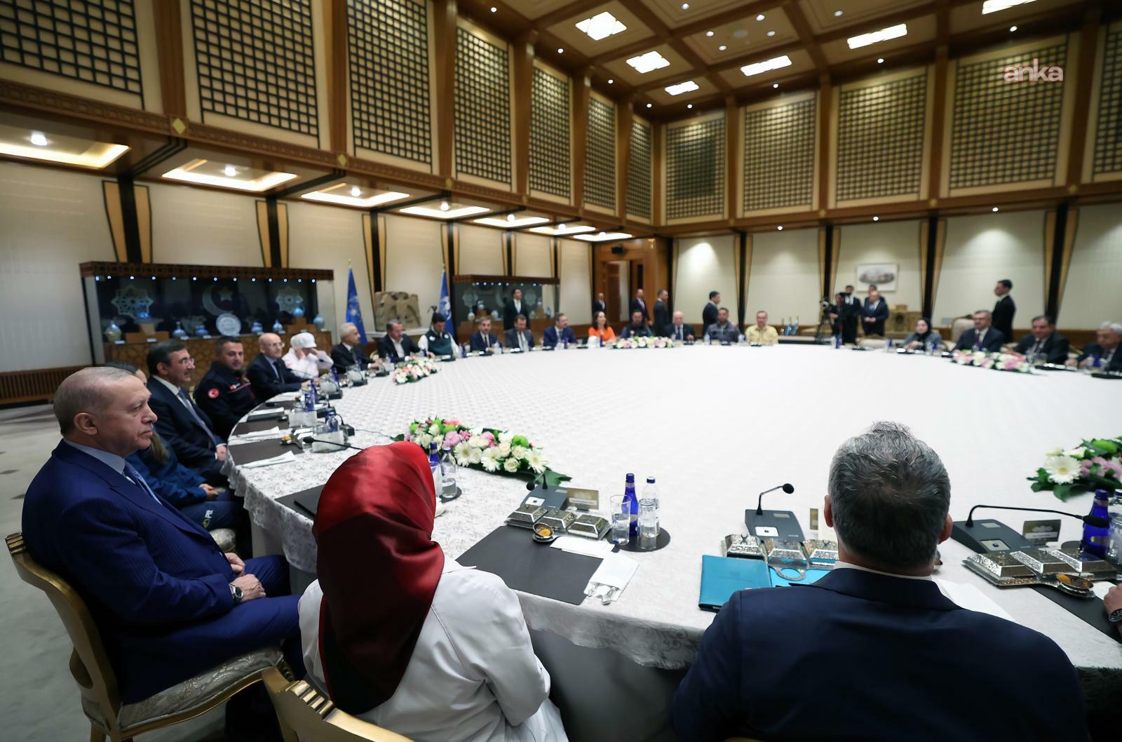 Cumhurbaşkanı Erdoğan, 1 Mayıs öncesi işçi ve işveren temsilcilerini kabul etti