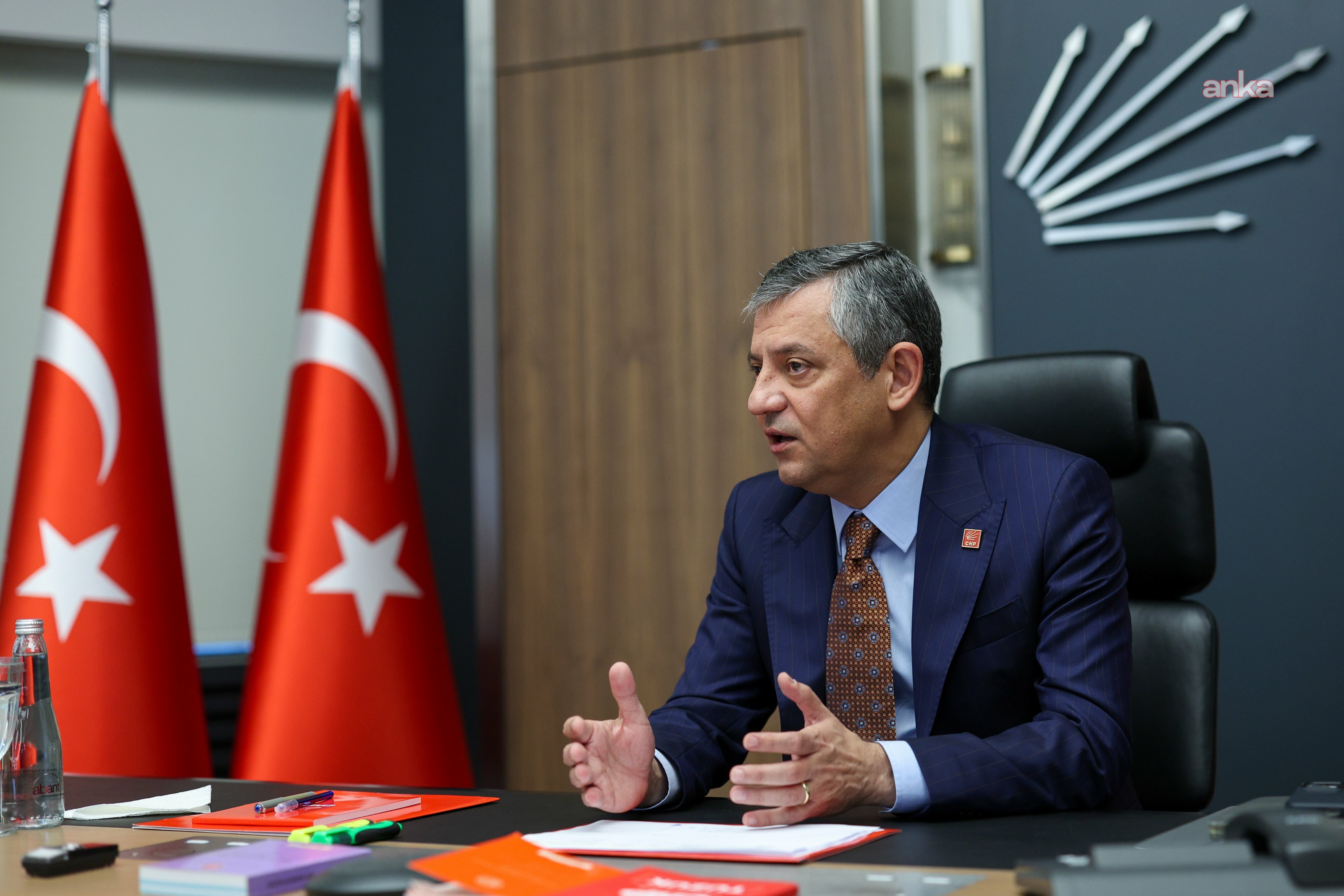 Özgür Özel'den Süper Lig'e yükselen Amedspor'a tebrik mesajı
