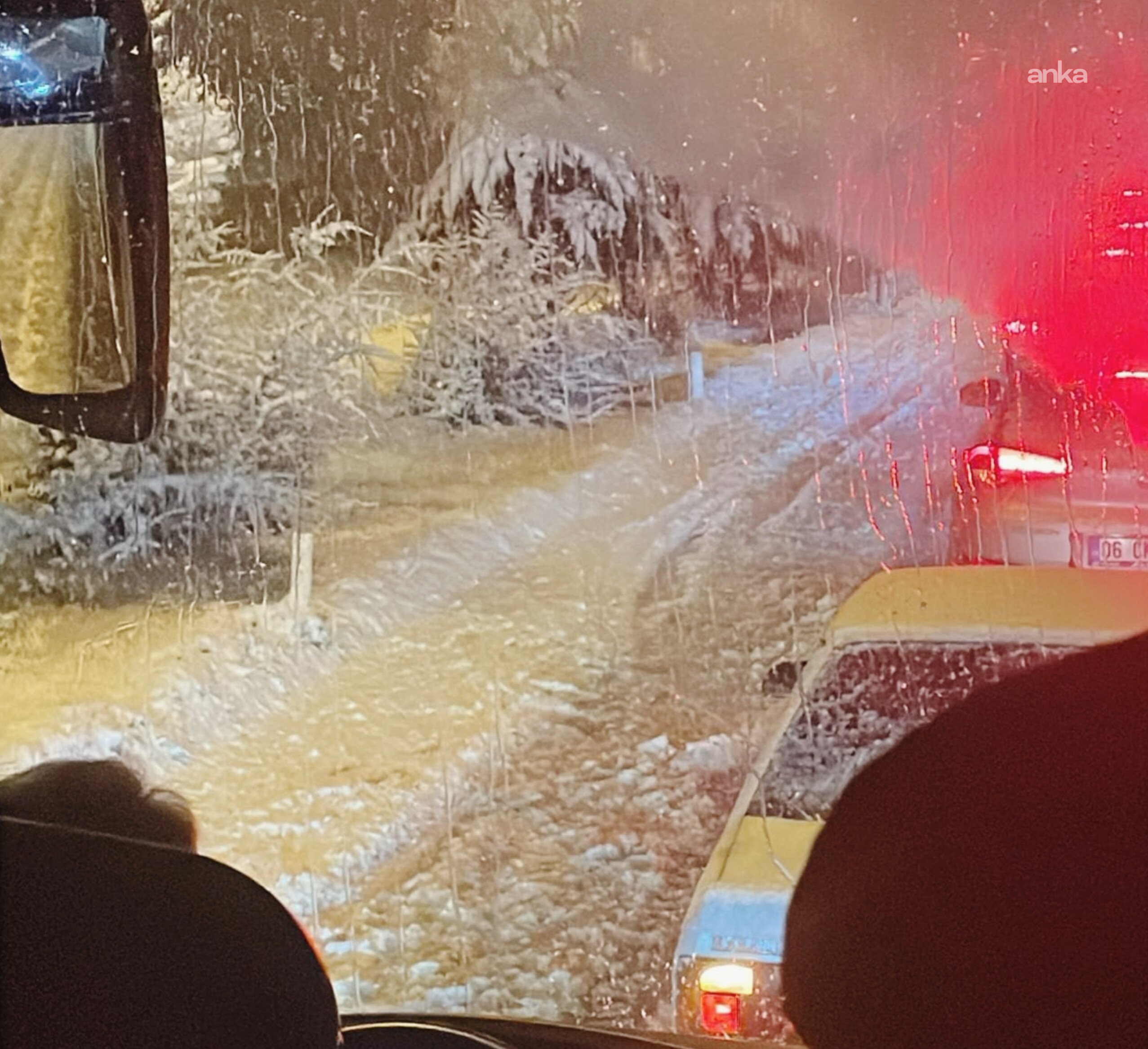 Afyonkarahisar’da olumsuz hava koşulları... Bazı ilçelerde eğitime 1 gün ara verildi