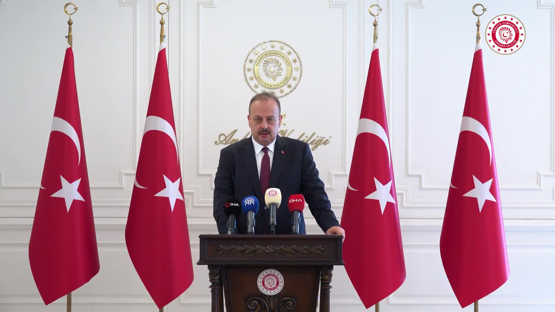 Ankara Valisi Yakup Canbolat göreve başladı