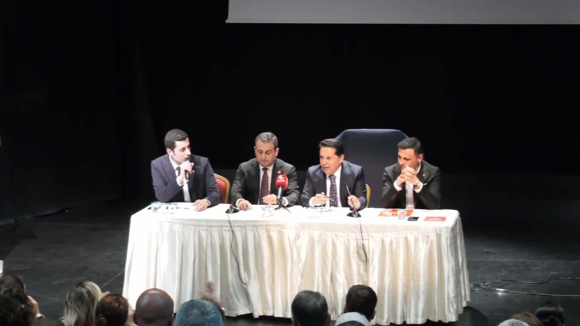 Ahmet Özer: Belediyeleri güçlendirmek demokrasiyi güçlendirmektir