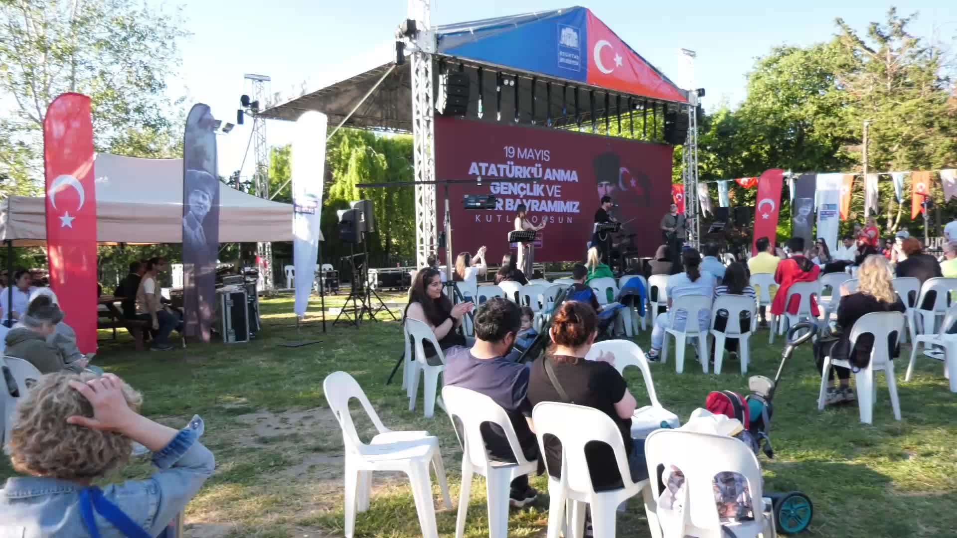 Beşiktaş'ta 19 Mayıs kutlamaları gün boyunca devam etti