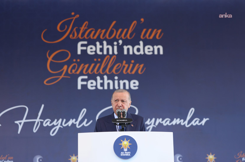 Cumhurbaşkanı Erdoğan: Fatih Sultan Mehmet Han'ın bize emaneti olan bu aziz şehre gözümüz gibi bakmaya devam edeceğiz
